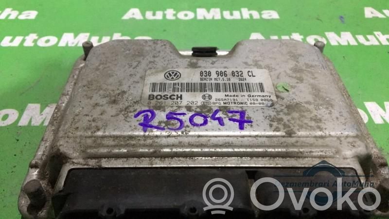 Engine control unit/module ECU   0261207202,030906032CL
