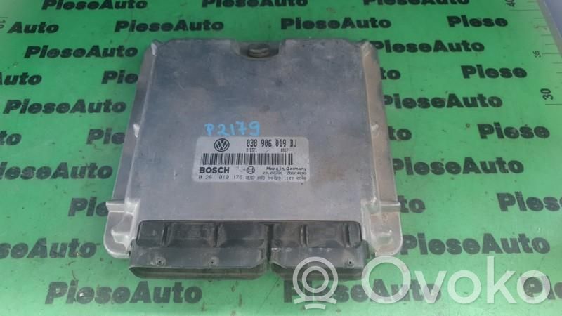 Volkswagen PASSAT B5.5 Engine control unit/module ECU 