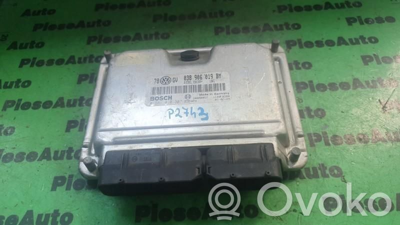 Volkswagen PASSAT B5.5 Engine control unit/module ECU 