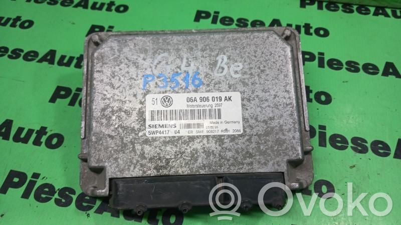 Volkswagen Golf IV Unitate control motor/modul ECU 