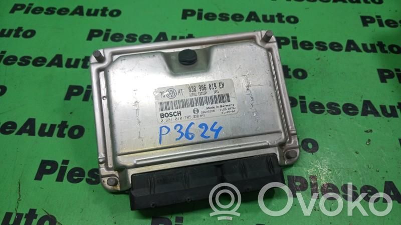 Volkswagen PASSAT B5.5 Engine control unit/module ECU 