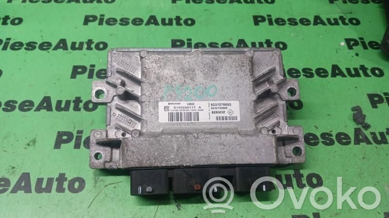 Unidad de control/módulo ECU del motor   8201076690,S120200117A,S12020117A