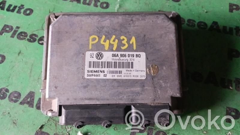 Volkswagen Golf IV Engine control unit/module ECU 