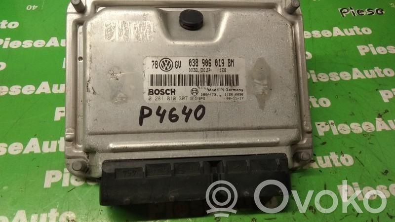 Volkswagen PASSAT B5.5 Engine control unit/module ECU 