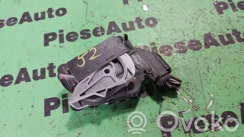 Ford Fiesta Sveces (-ču) vads (-i) 