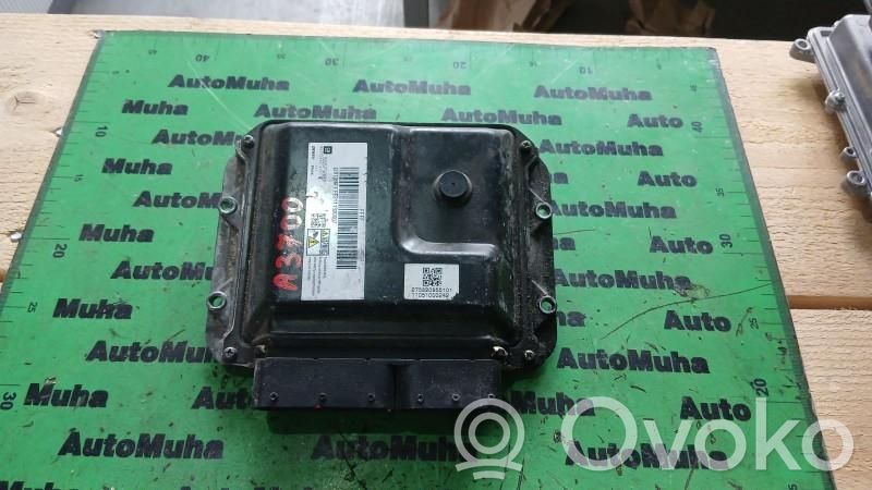 Opel Astra J Unitate control motor/modul ECU 