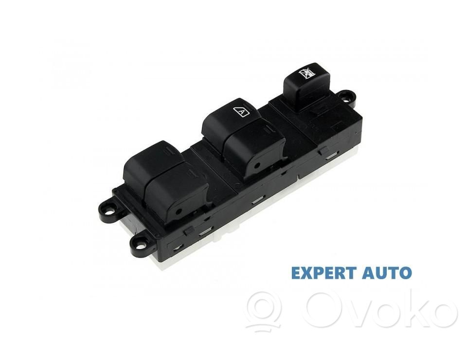Nissan Qashqai Electric window control switch 