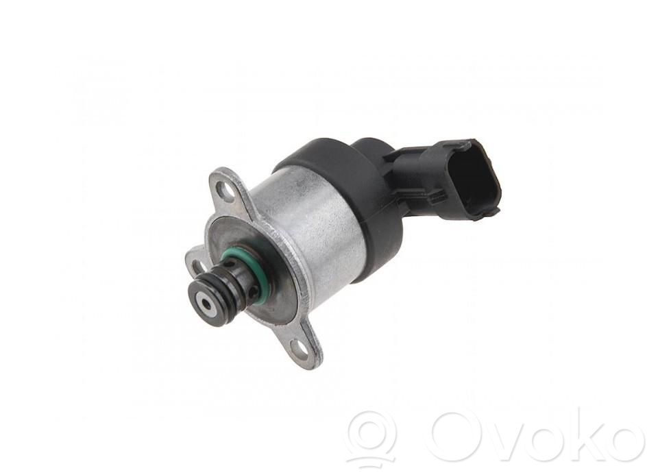 Peugeot 407 Degvielas spiediena regulators 