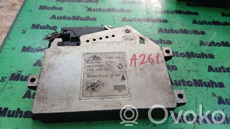 Renault Twingo II Comfort/convenience module 