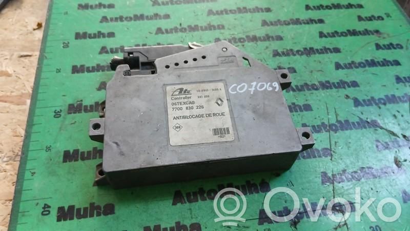 Renault Twingo I Comfort/convenience module 