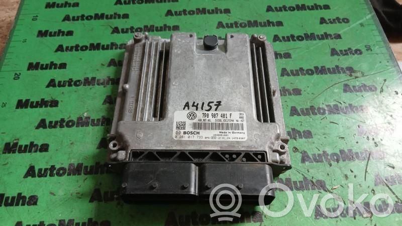 Volkswagen Touareg I Engine control unit/module ECU 