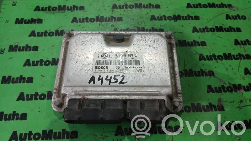 Engine control unit/module ECU   0281010302,038906019CJ