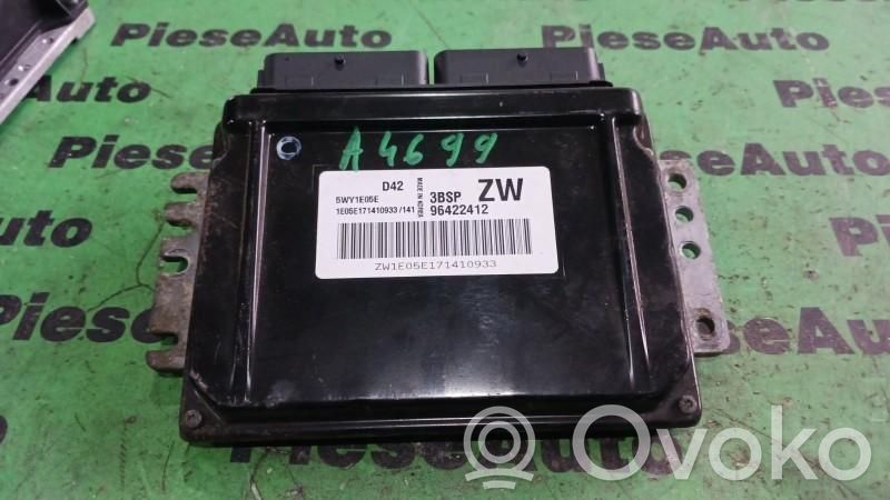 Komputer / Sterownik ECU silnika   5WY1E05E,96422412