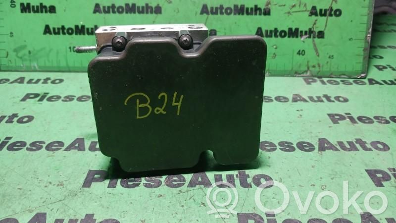 Nissan Juke I F15 ABS Pump 