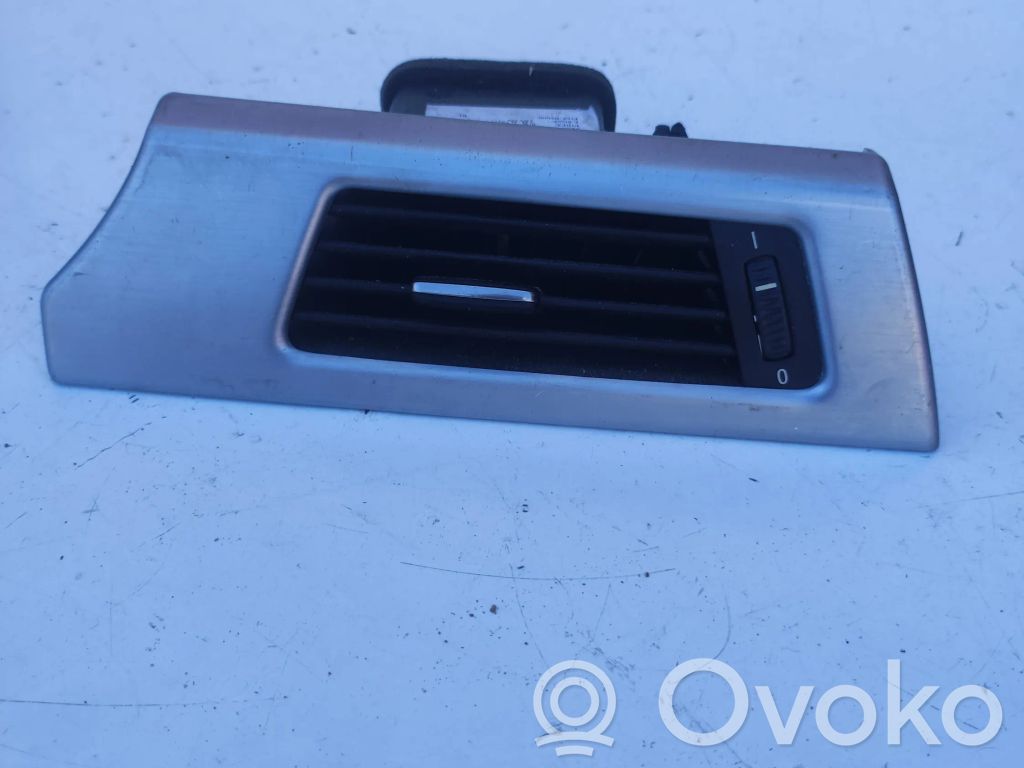Rear air vent grill   9130468,S02672