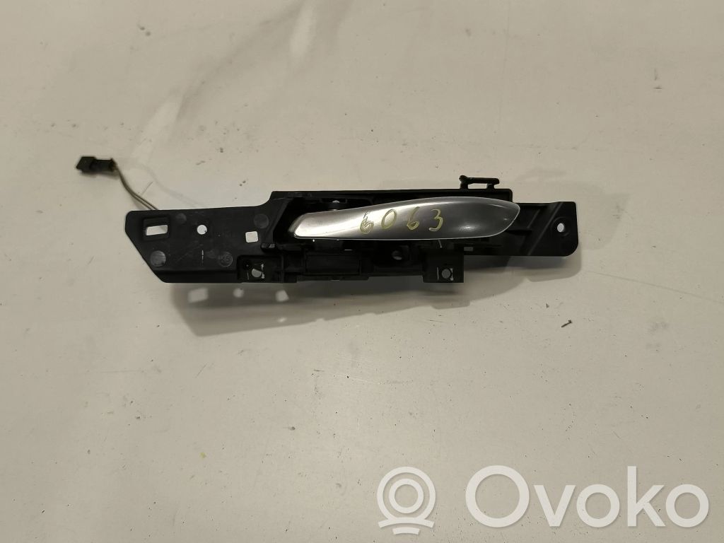 BMW X5 E70 Klamka wewnętrzna drzwi tylnych 