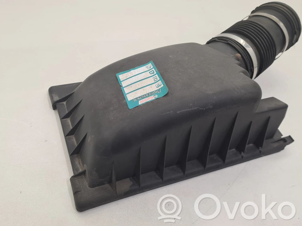 BMW 7 E65 E66 Ilmansuodattimen kotelon kansi 