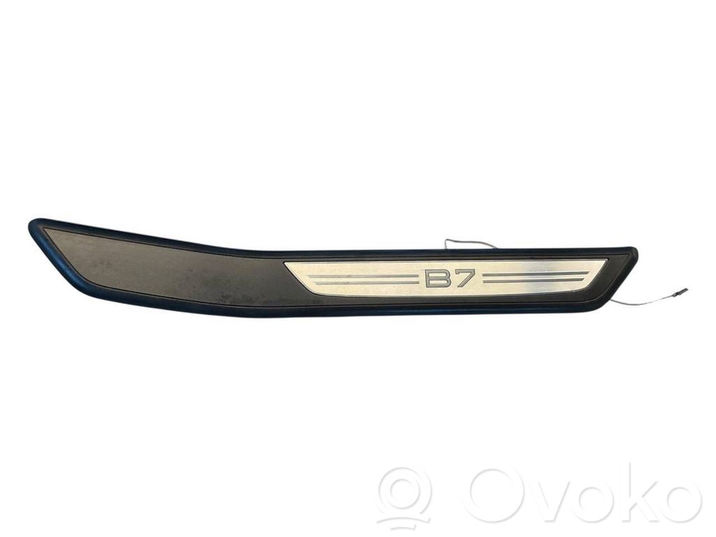BMW 7 F01 F02 F03 F04 Listwa boczna 