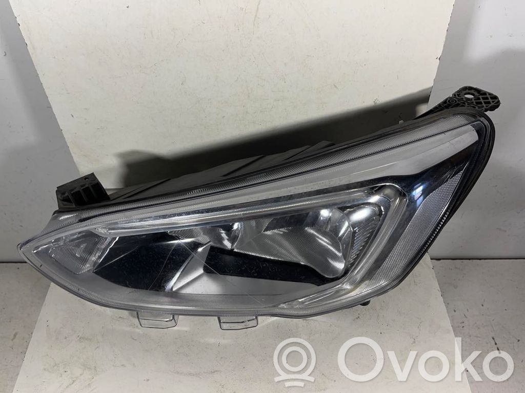 Ford Focus Headlight/headlamp 