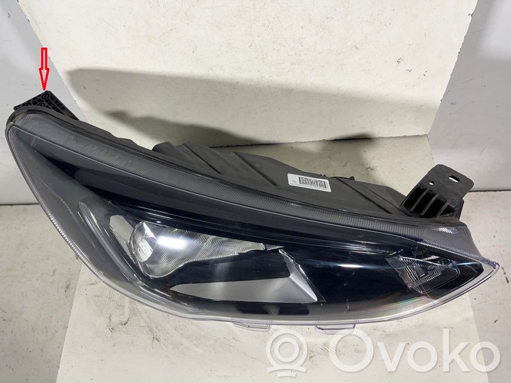 Ford Focus Headlight/headlamp 