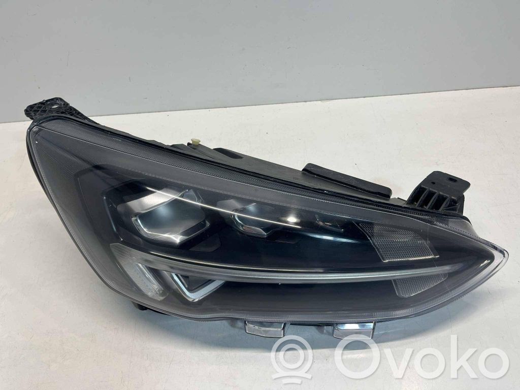 Ford Focus Headlight/headlamp 