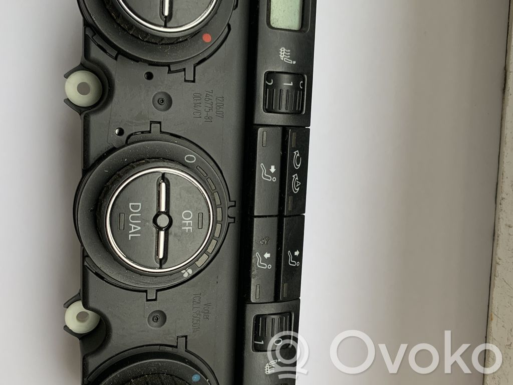 Volkswagen PASSAT B6 Climate control unit 