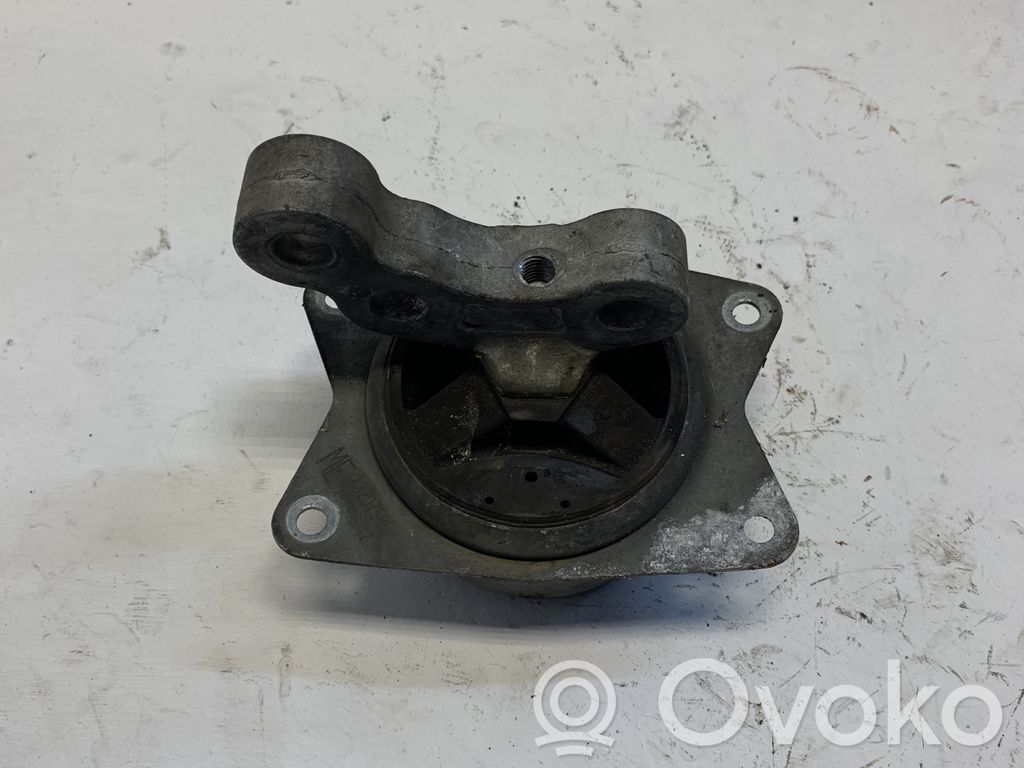 Opel Signum Engine mount bracket 