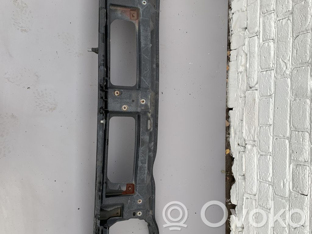 Opel Vivaro Viršutinė dalis radiatorių panelės (televizoriaus) 