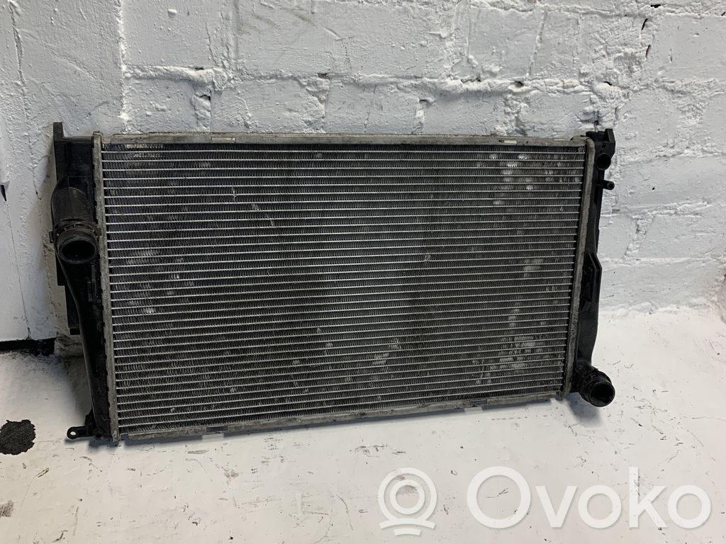 BMW 3 E90 E91 Aušinimo skysčio radiatorius 