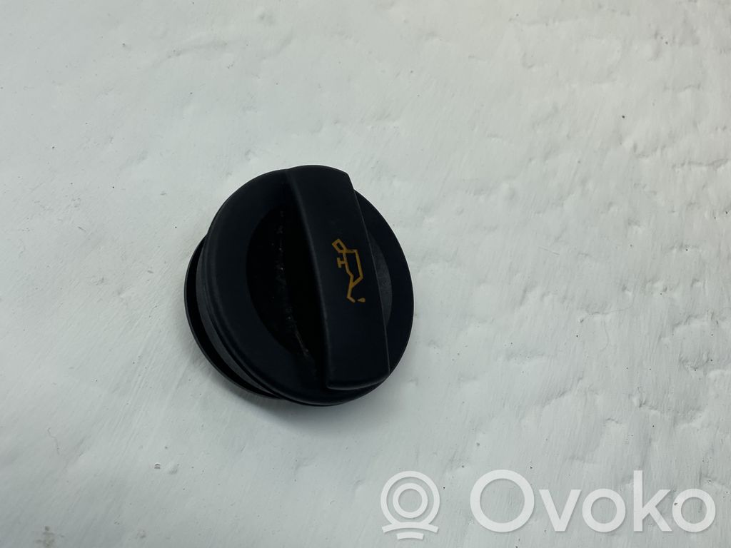 Audi A6 S6 C6 4F Oil filler cap 