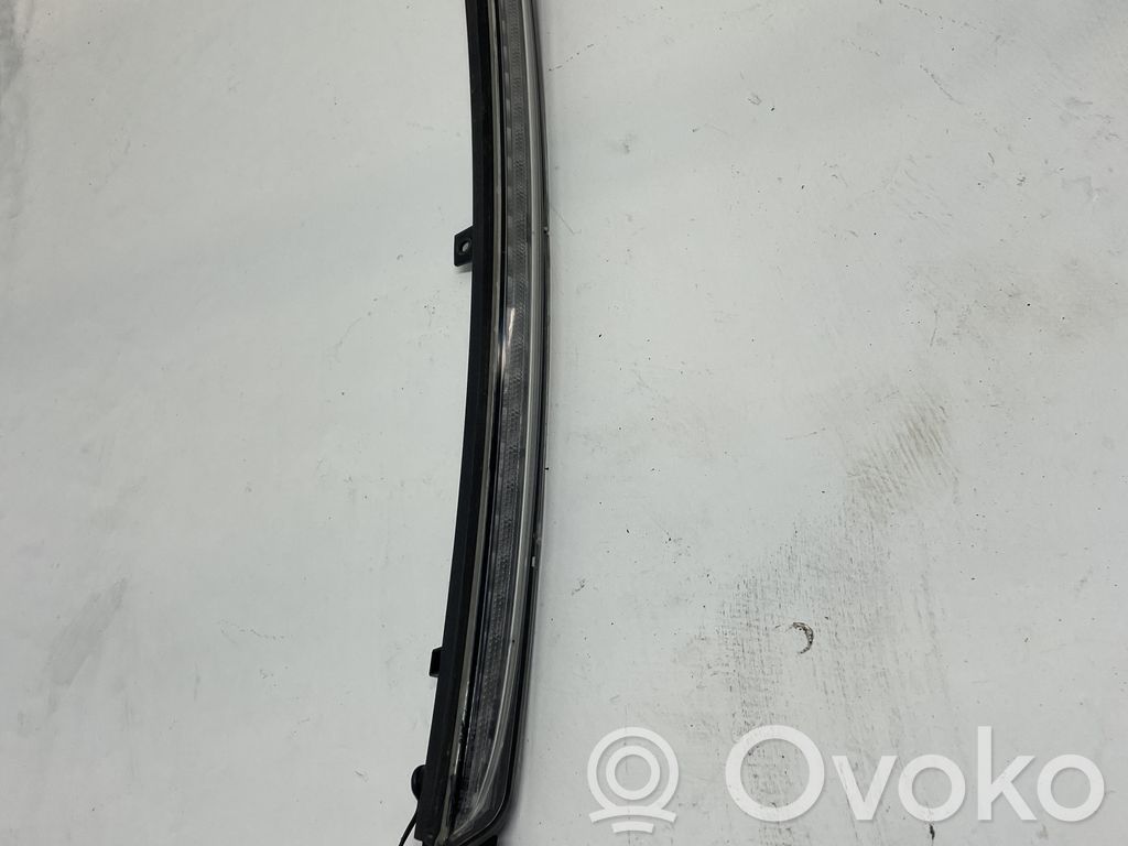 BMW 3 E46 Third/center stoplight 