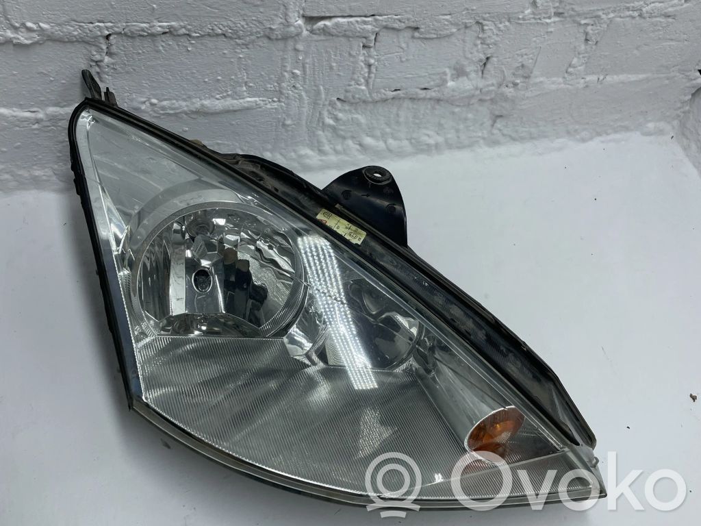 Ford Focus Scheinwerfer 