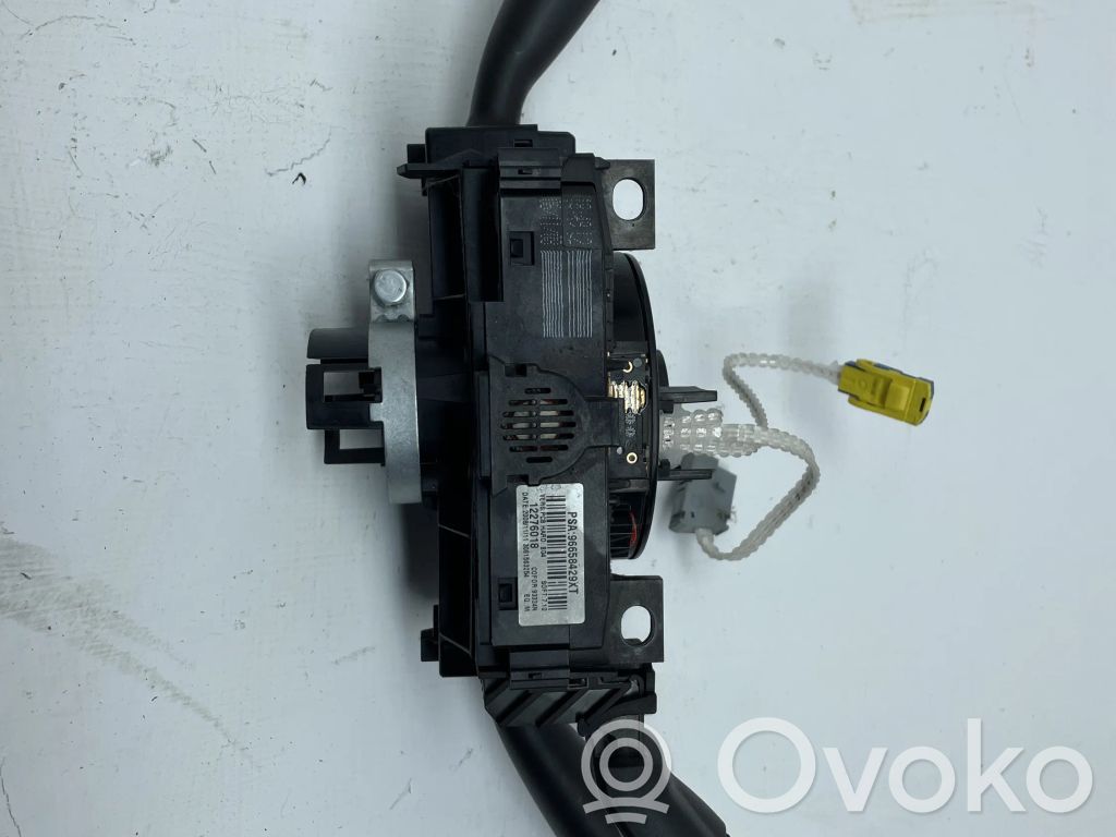 Citroen Berlingo Wiper turn signal indicator stalk/switch 