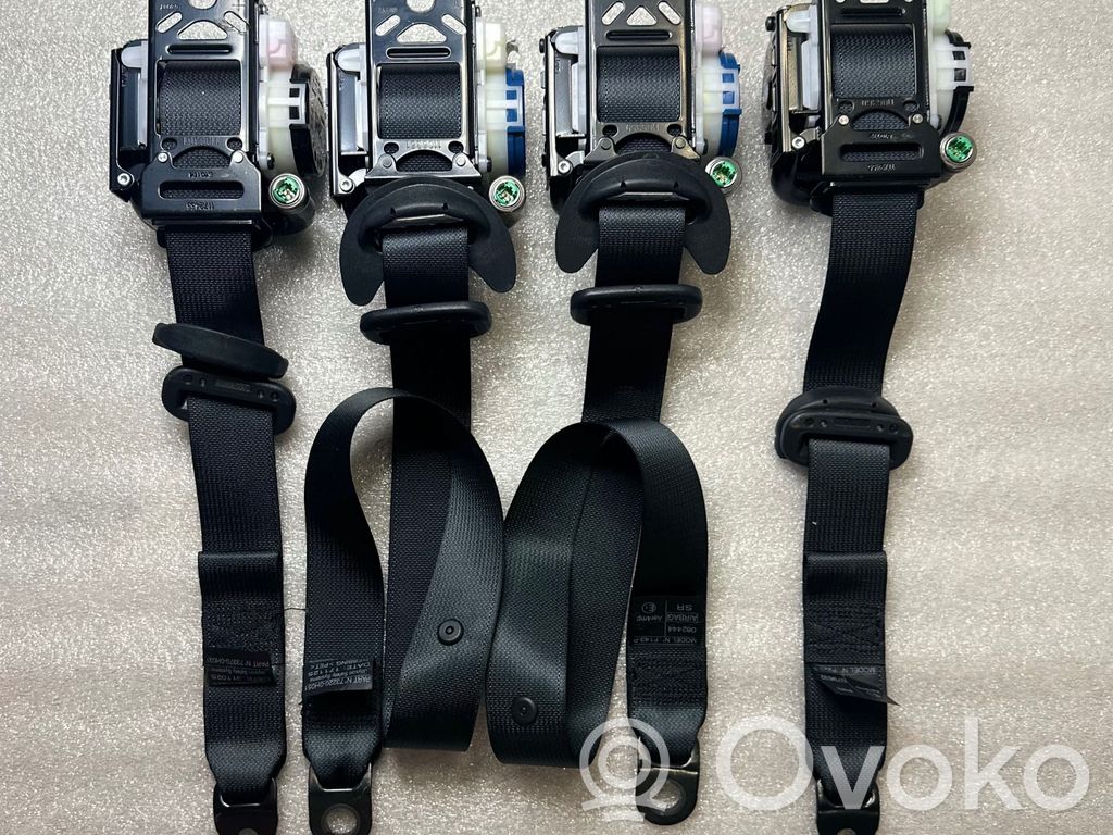 Toyota Aygo X Set centuri de siguranță 