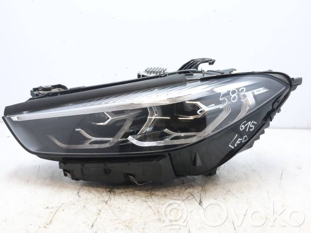 BMW M8 F91 F92 G14 G15 Lampa przednia 