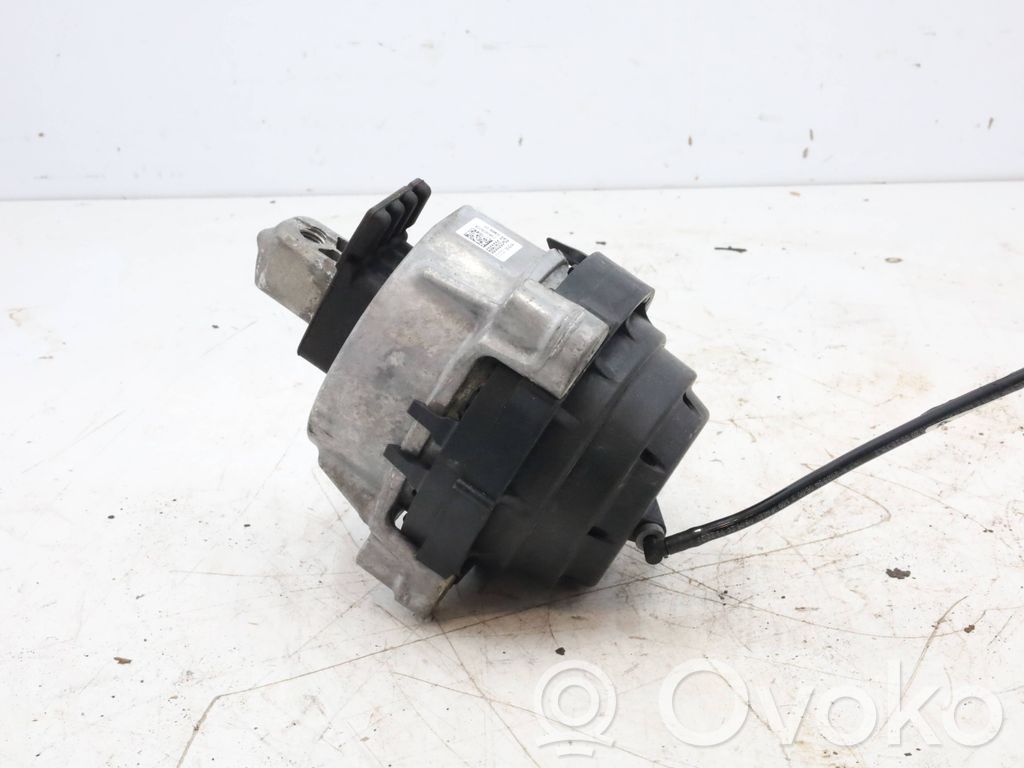 BMW X3 G01 Engine mount bracket 