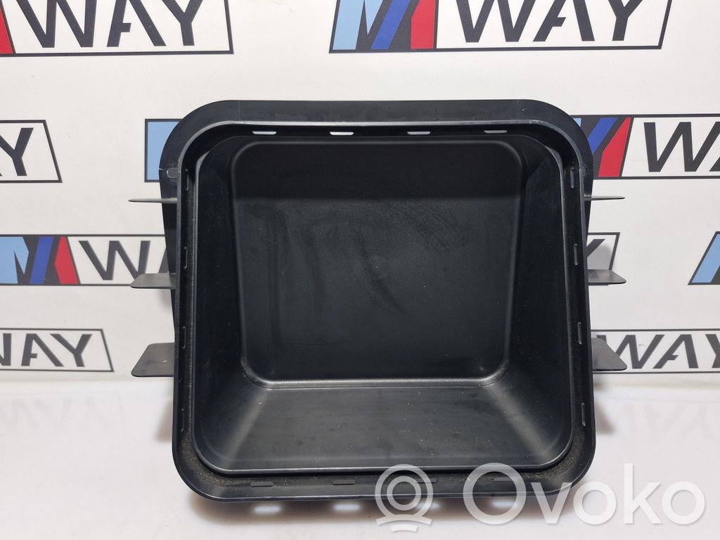 Glove box   7042309,7042309