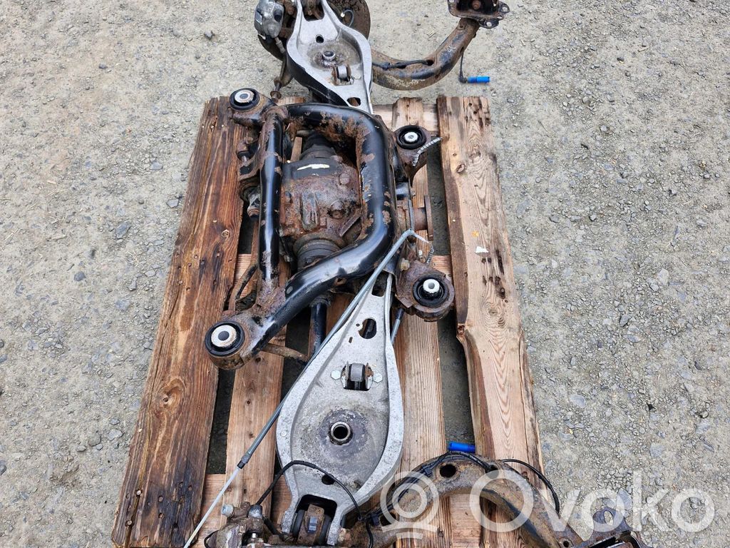 BMW 3 E46 Galinis tiltas 