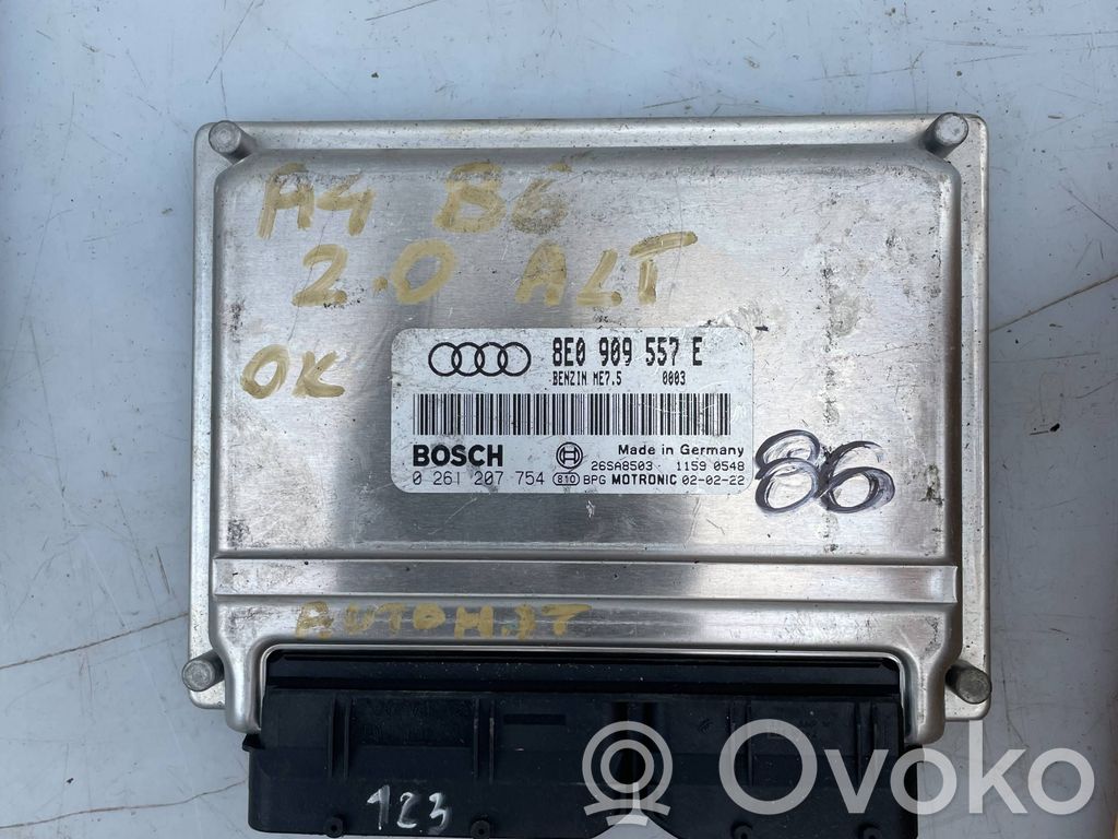 Engine control unit/module   8E0909557E,0261207754