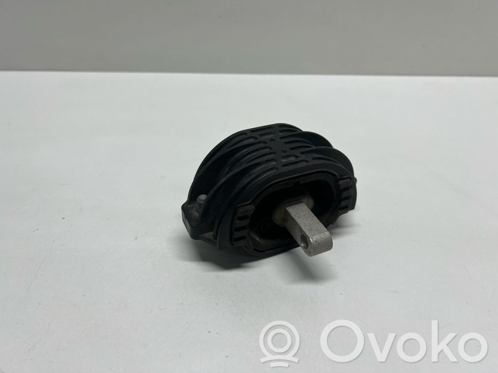 Engine mount bracket   6777388,22316777388