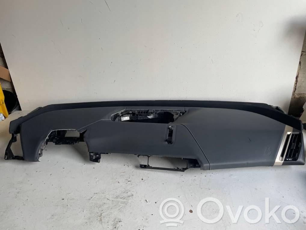 BMW iX Panelė 
