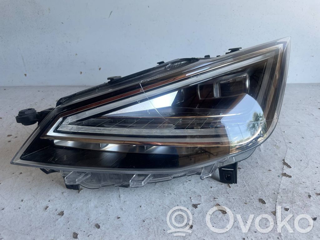 Seat Ibiza V (KJ) Lampa przednia 