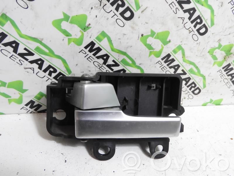 Rear door interior handle