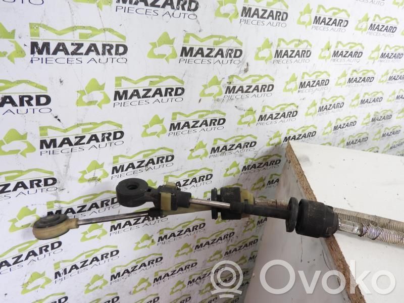 Ford Focus Gear shift cable linkage 