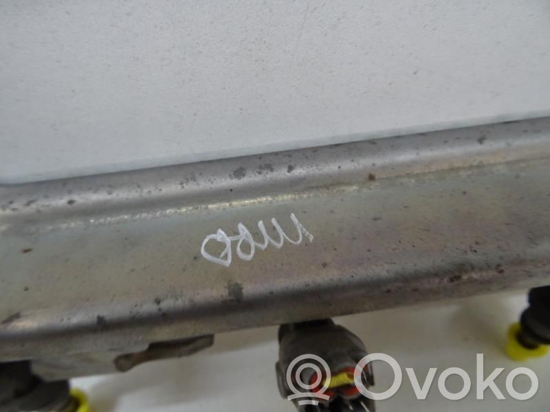 Nissan Qashqai Degvielas maģistrālā caurule 