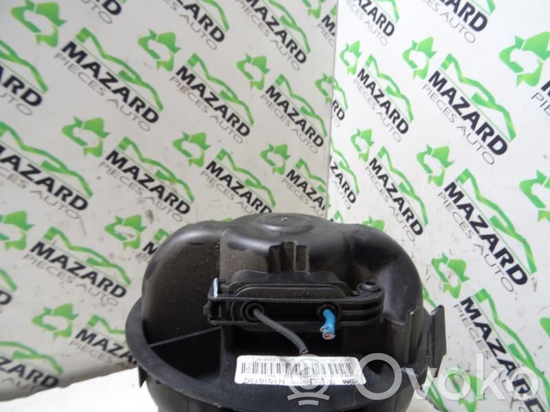Peugeot 107 Lämmittimen puhallin 