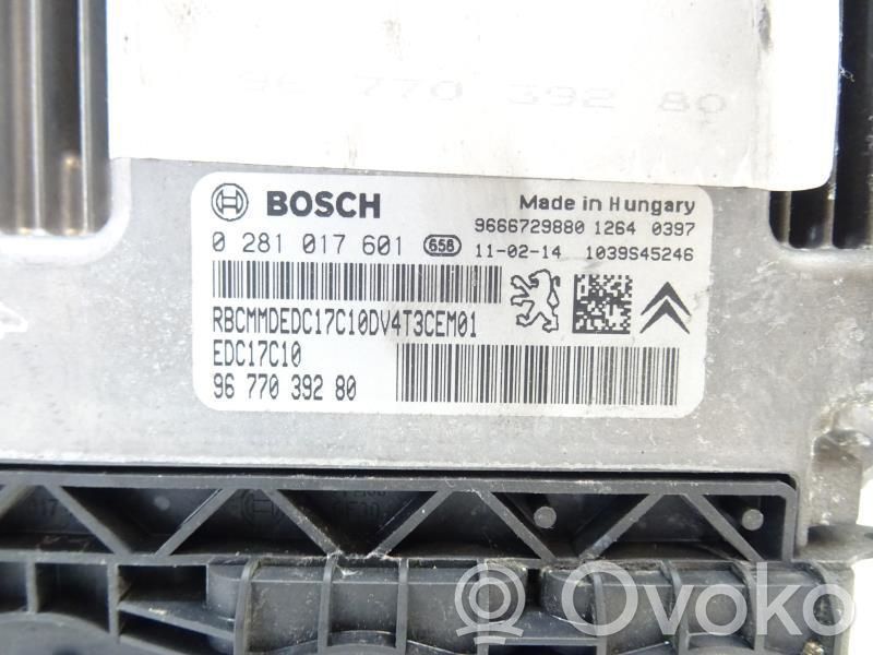 Peugeot 206+ Engine control unit/module 