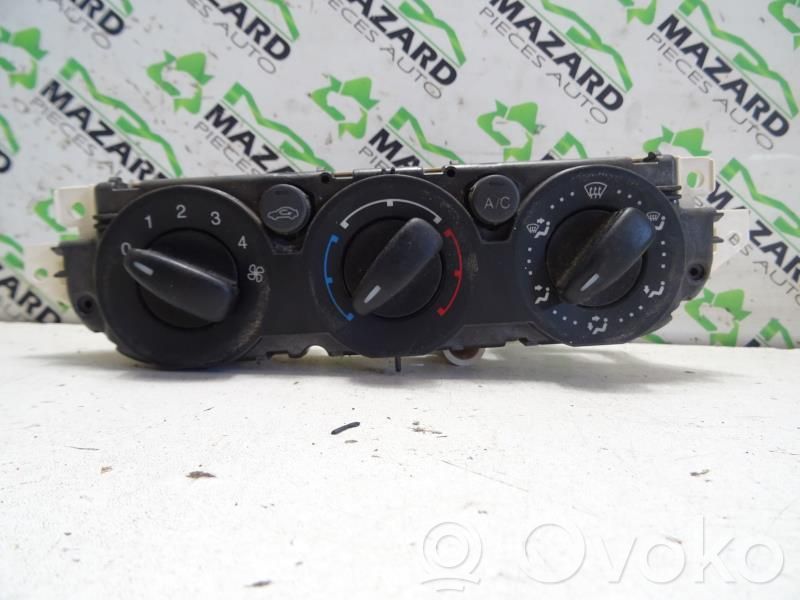 Ford C-MAX I Climate control unit 