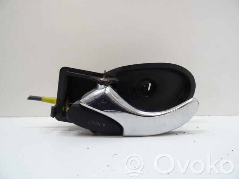 Ford Focus Front door interior handle 