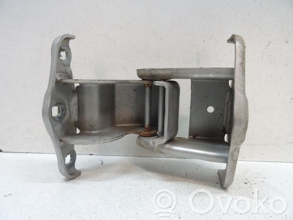 Opel Vivaro Tailgate/trunk/boot hinge 